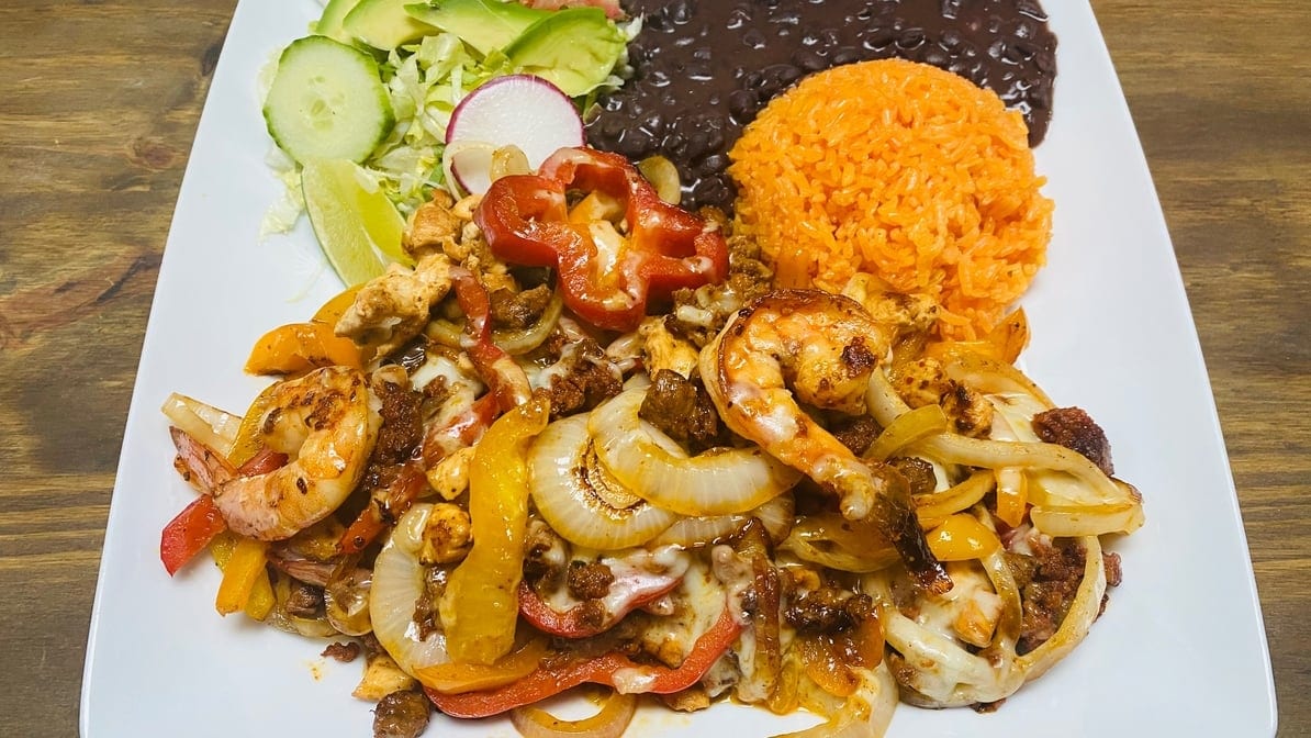 Alambre Mixta Dinner.