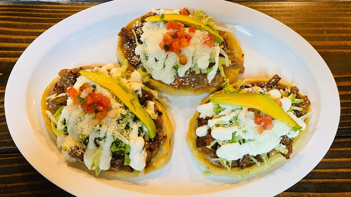 Sopes.