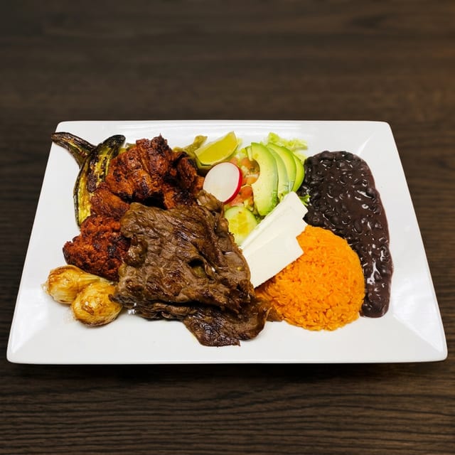 Bandeja Morelense Dinner.