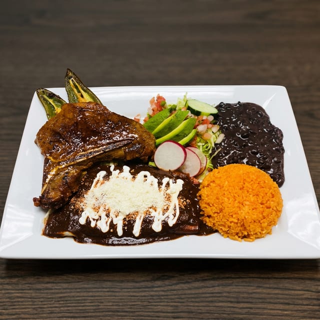 Bandeja Poblana Dinner.